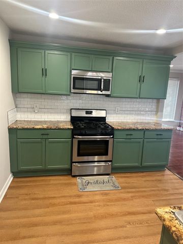 3571 Daphne Street, Houston, TX 77021
