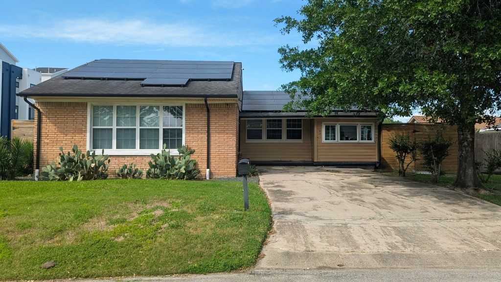 3571 Daphne Street, Houston, TX 77021