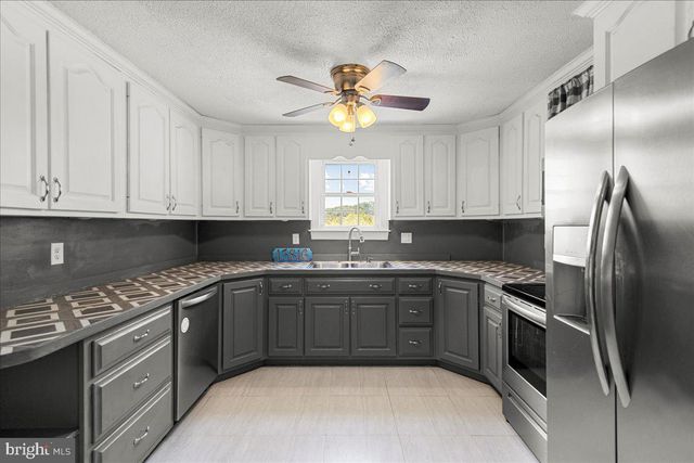 13816 WHITE OAK RDG, Hancock, MD 21750