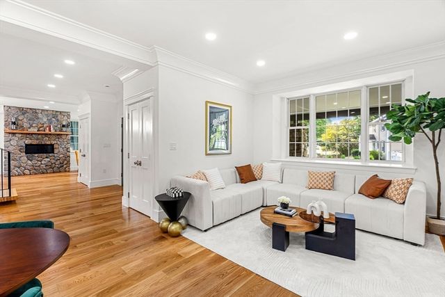 20 Wheeler Ln, Natick, MA 01760