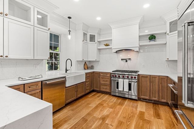 20 Wheeler Ln, Natick, MA 01760