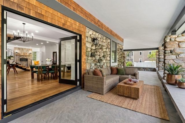 20 Wheeler Ln, Natick, MA 01760