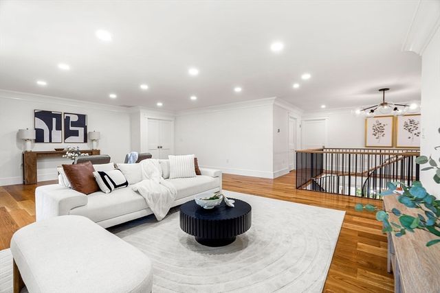 20 Wheeler Ln, Natick, MA 01760