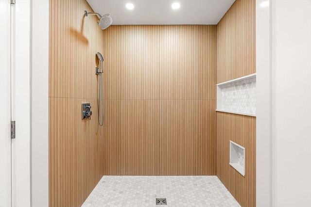 20 Wheeler Ln, Natick, MA 01760