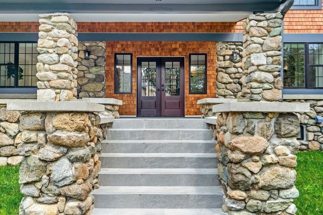 20 Wheeler Ln, Natick, MA 01760