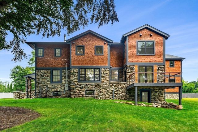 20 Wheeler Ln, Natick, MA 01760