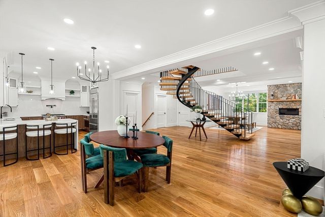 20 Wheeler Ln, Natick, MA 01760