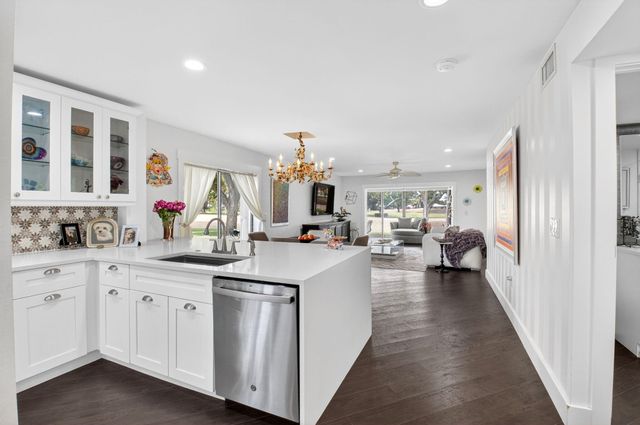 28 Stratford Lane A, Boynton Beach, FL 33436