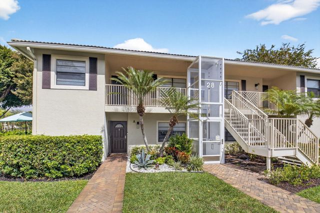 28 Stratford Lane A, Boynton Beach, FL 33436