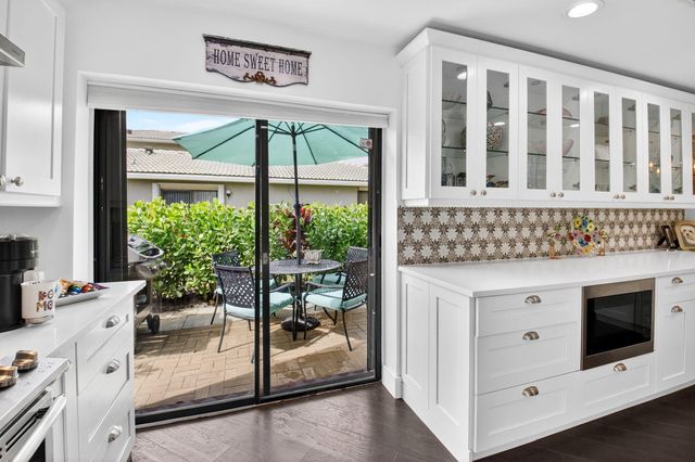 28 Stratford Lane A, Boynton Beach, FL 33436