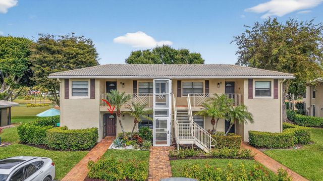 28 Stratford Lane A, Boynton Beach, FL 33436