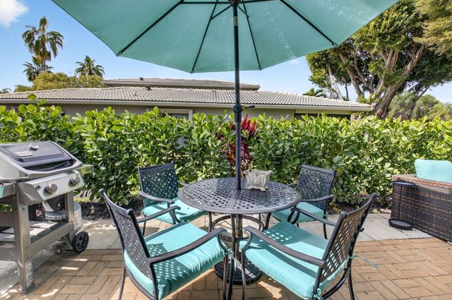 28 Stratford Lane A, Boynton Beach, FL 33436