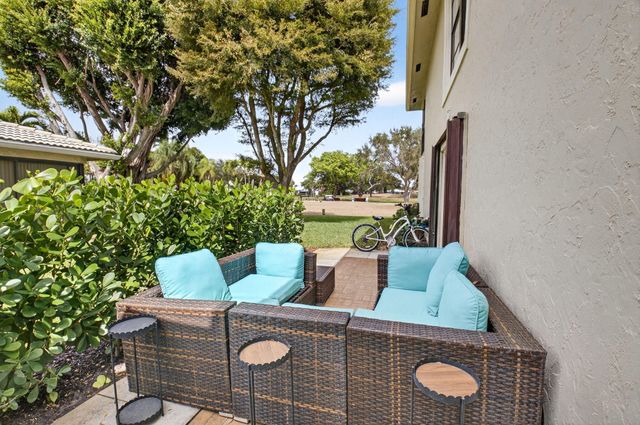 28 Stratford Lane A, Boynton Beach, FL 33436