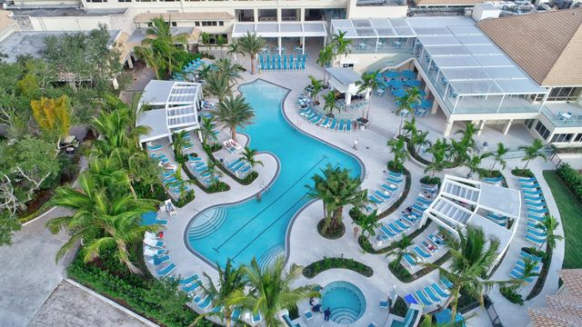 28 Stratford Lane A, Boynton Beach, FL 33436