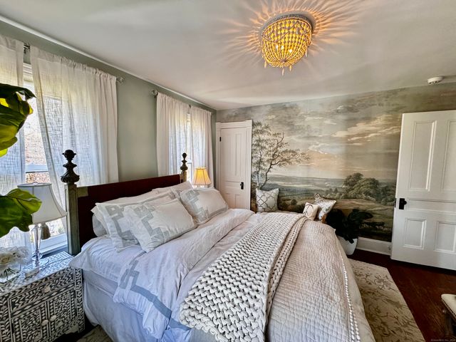 233 Rowayton Avenue, Norwalk, CT 06853