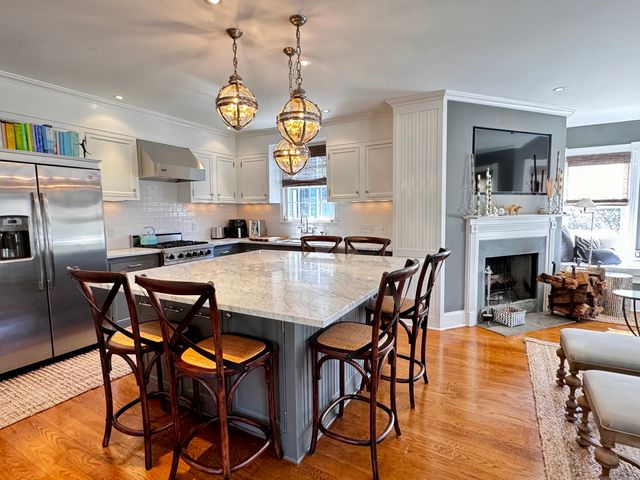 233 Rowayton Avenue, Norwalk, CT 06853