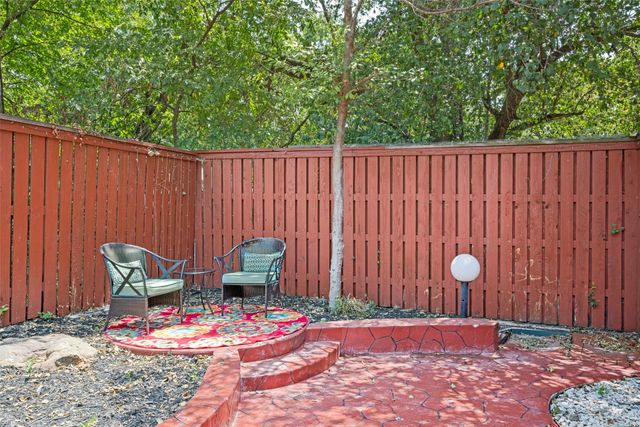 1925 Highland Park Circle, Denton, TX 76205