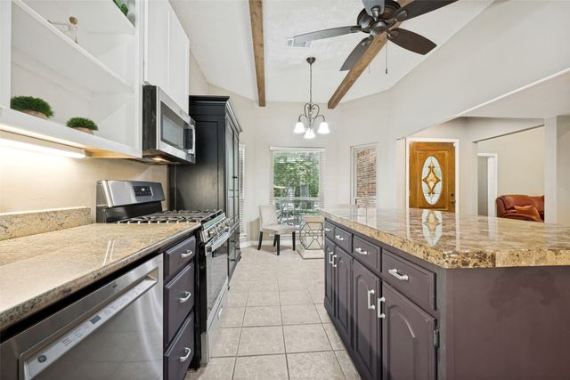 1925 Highland Park Circle, Denton, TX 76205