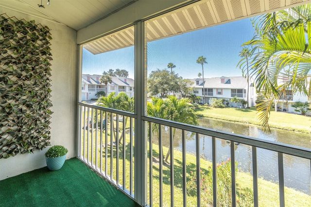 106 SUN ISLE CIRCLE 11, Treasure Island, FL 33706