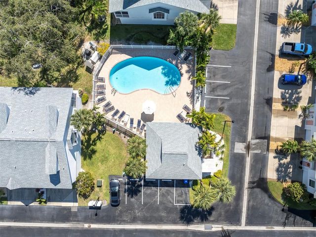 106 SUN ISLE CIRCLE 11, Treasure Island, FL 33706
