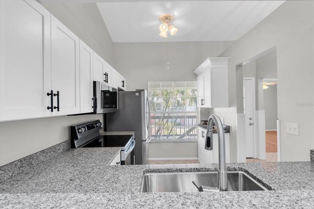 106 SUN ISLE CIRCLE 11, Treasure Island, FL 33706