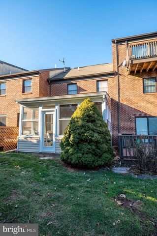 113 WINGED FOOT CT, Royersford, PA 19468