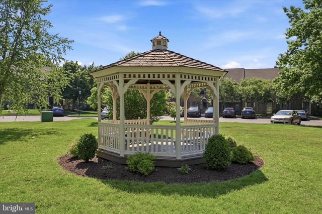 113 WINGED FOOT CT, Royersford, PA 19468