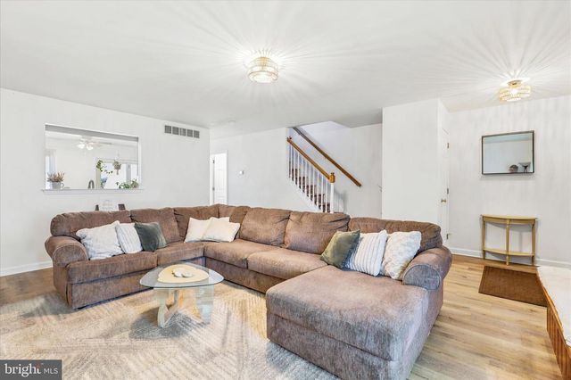 113 WINGED FOOT CT, Royersford, PA 19468