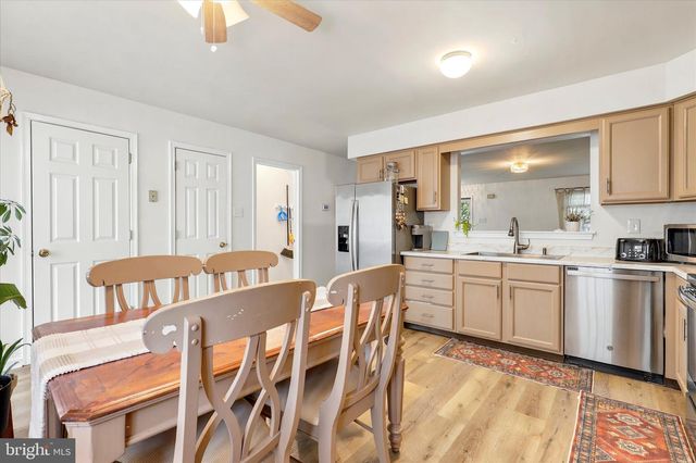 113 WINGED FOOT CT, Royersford, PA 19468