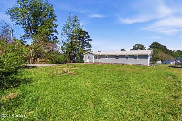 307 Tall Pine Road, Havelock, NC 28532