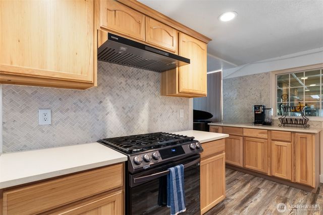 7045 Hawks Prairie Road NE, Olympia, WA 98516