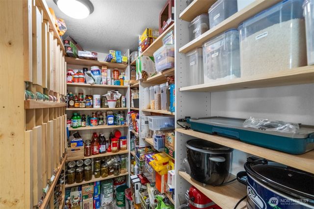 7045 Hawks Prairie Road NE, Olympia, WA 98516