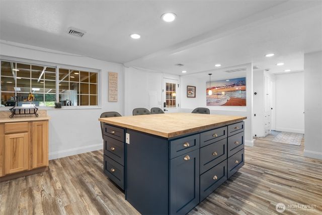 7045 Hawks Prairie Road NE, Olympia, WA 98516