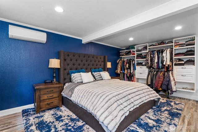 7045 Hawks Prairie Road NE, Olympia, WA 98516