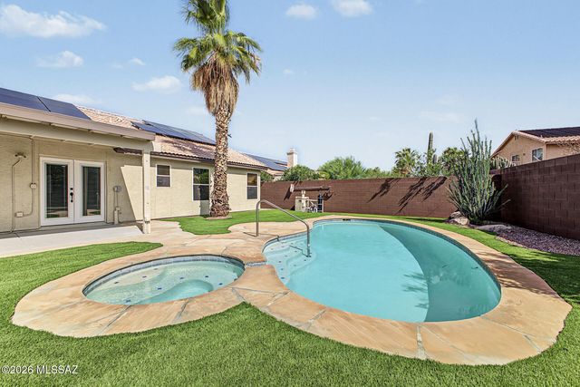 7549 W Summer Sky Drive, Tucson, AZ 85743