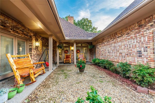 4010 Alpine Street, Paris, TX 75462