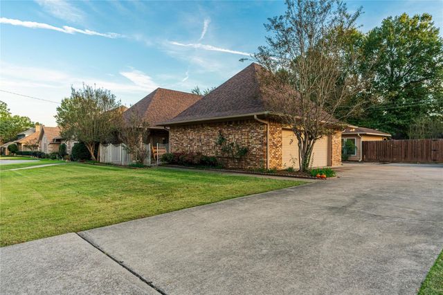 4010 Alpine Street, Paris, TX 75462