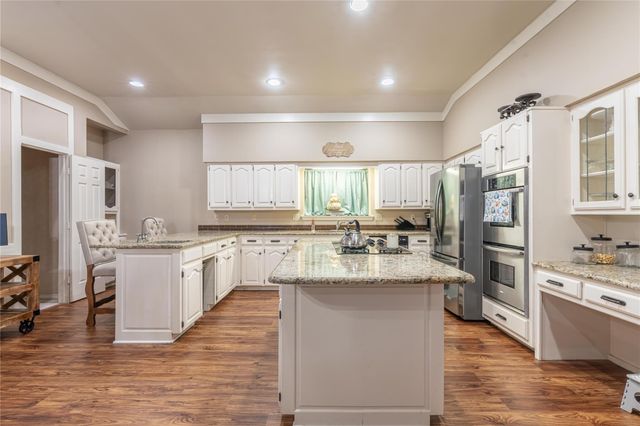 4010 Alpine Street, Paris, TX 75462