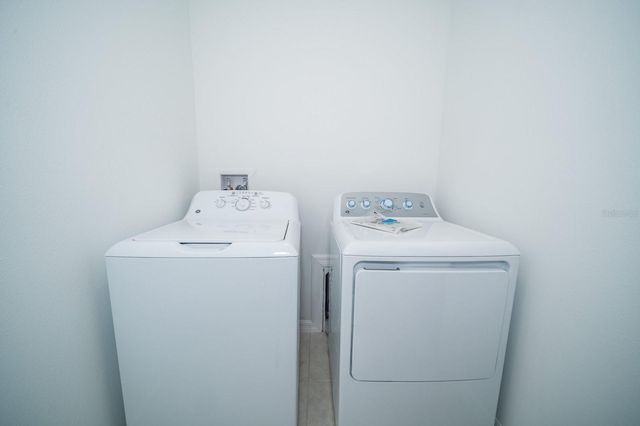 32134 POWDERPUFF MIMOSA DRIVE, San Antonio, FL 33576