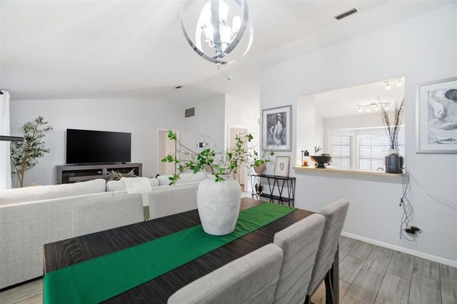 1909 LANDSIDE DRIVE, Valrico, FL 33594