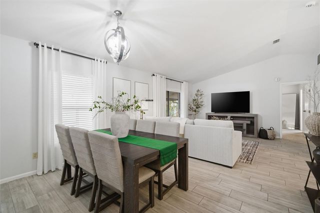 1909 LANDSIDE DRIVE, Valrico, FL 33594