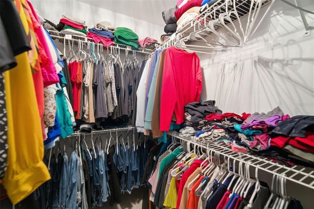 1909 LANDSIDE DRIVE, Valrico, FL 33594