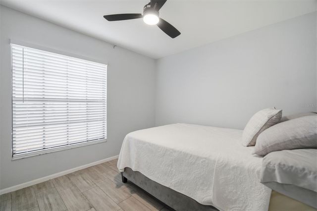 1909 LANDSIDE DRIVE, Valrico, FL 33594