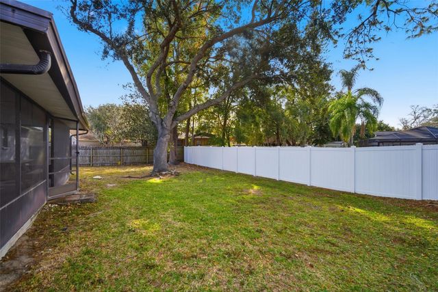 1909 LANDSIDE DRIVE, Valrico, FL 33594