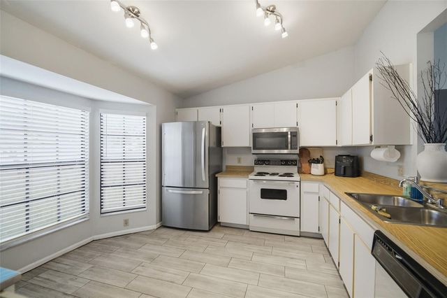 1909 LANDSIDE DRIVE, Valrico, FL 33594