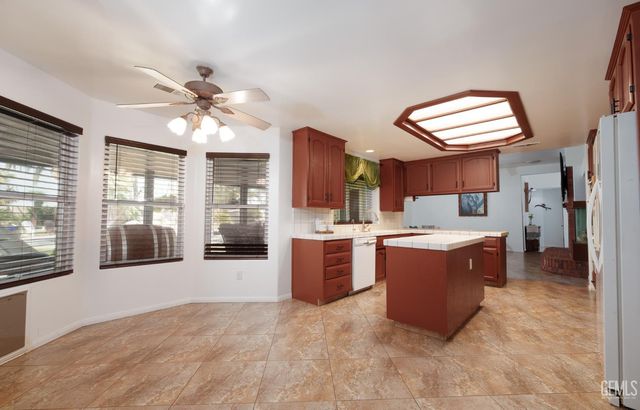 13620 Cascade Court, Bakersfield, CA 93314