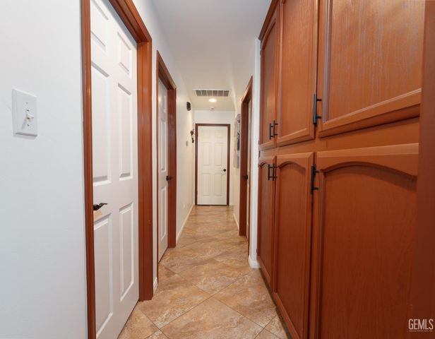 13620 Cascade Court, Bakersfield, CA 93314