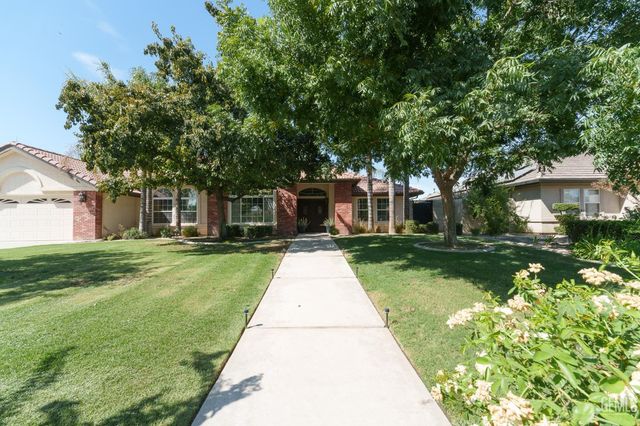 13620 Cascade Court, Bakersfield, CA 93314
