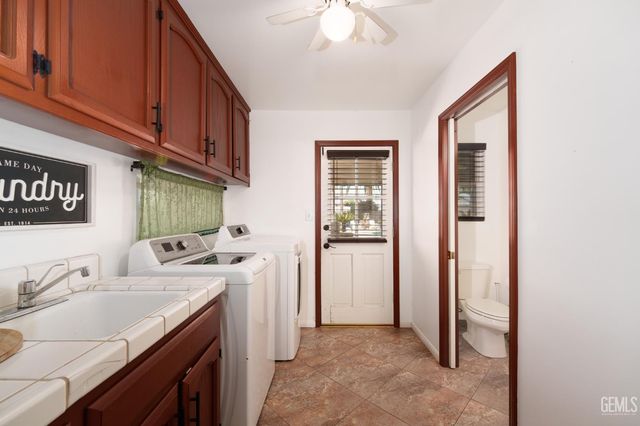 13620 Cascade Court, Bakersfield, CA 93314