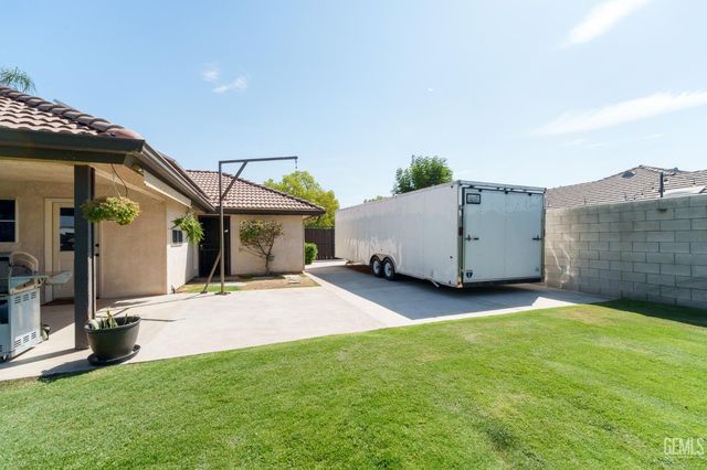13620 Cascade Court, Bakersfield, CA 93314